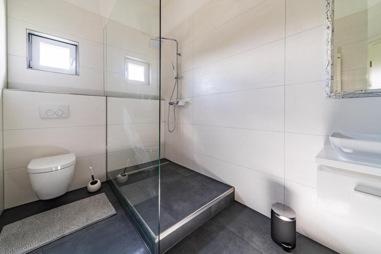 Apartment 4 An Der Messe Friedrichshafen Luaran gambar